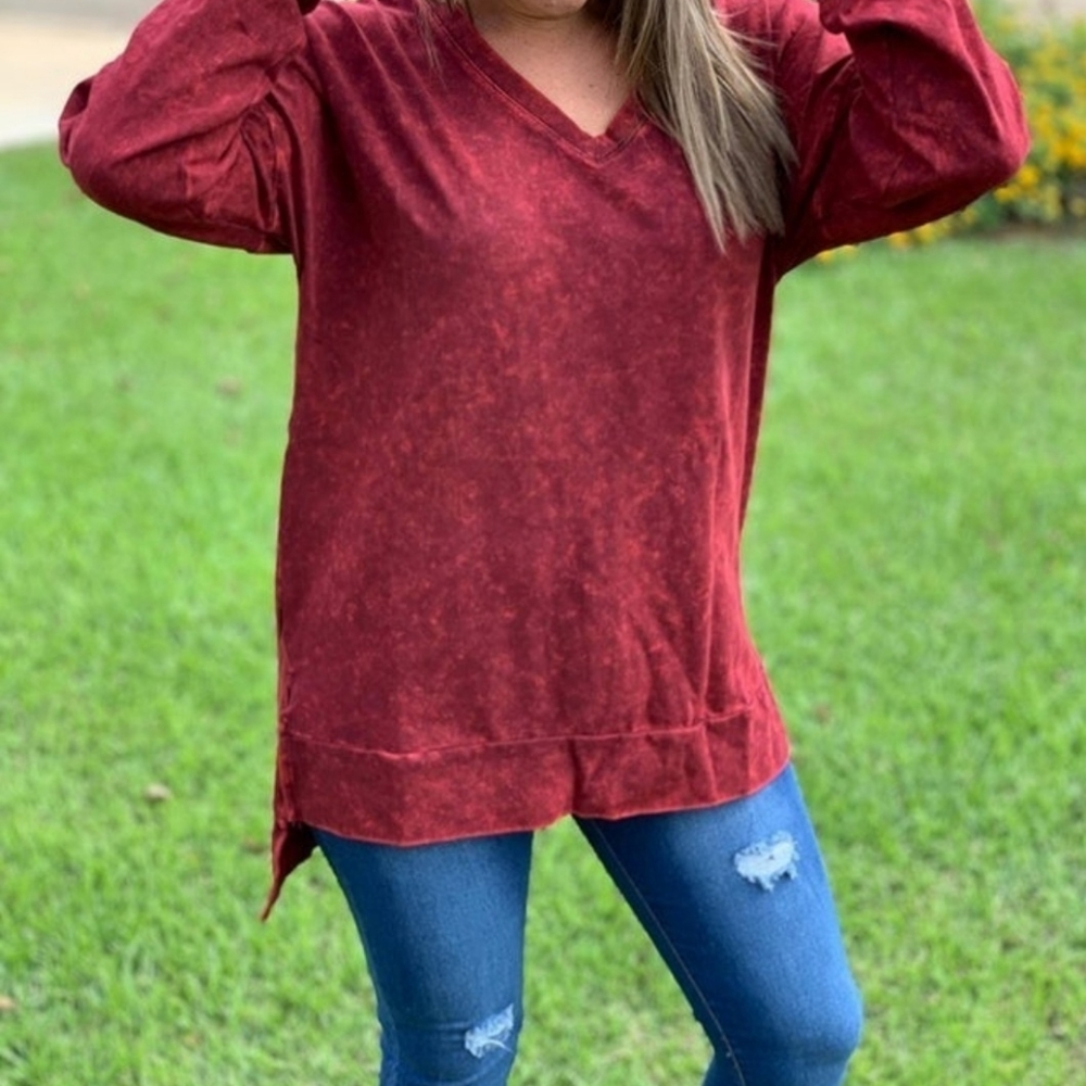 Mineral Washed V-Neck Long-sleeved High/Low Shirt